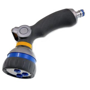 Pistol stropit gradina