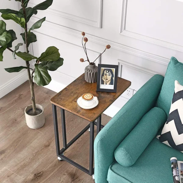 Masa de cafea, Vasagle, pe roti, pal si metal, maro rustic, 50x35x61 cm