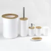 Set Elegant pentru baie format din 6 piese, ABS + lemn, culoare alb/maro