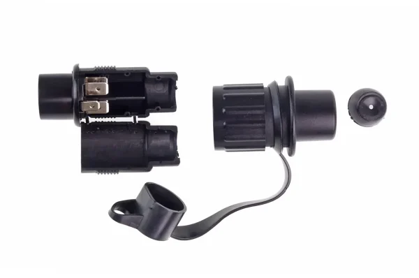 Fisa remorca din plastic cu 3 pini