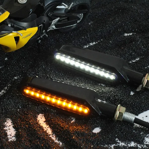 Set 2 lampi Semnalizare Moto SECVENTIALA, cu 2 functii, pozitie si semnalizare, 12V