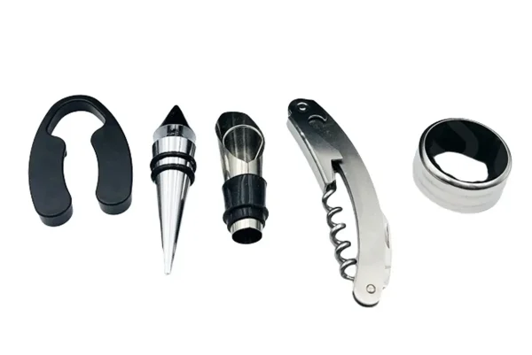 Set Cadou "Accesorii Vin in forma de Sticla, 6in1" culoare Neagra