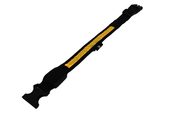 Zgarda iluminata cu LED pentru caine sau pisica, culoare Galben, AVX-AG232B