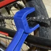 Perie de curatare a lantului bicicletei AG516A