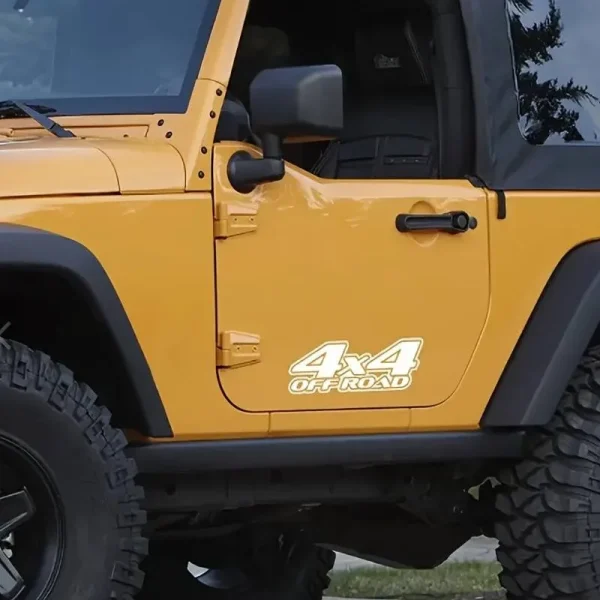 Sticker autoadeziv pentru vehicule Off Road, model "4x4 Off Road", dimensiune 29 x 11 cm, culoare Alba