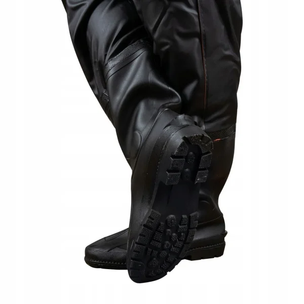 Pantaloni, cu pieptar, salopeta, pentru pescuit, cu bretele ajustabile, cizme, marimea 43, negru, Malatec