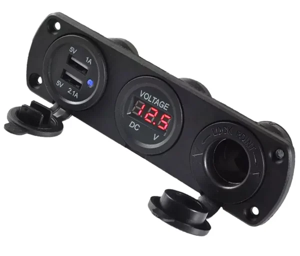 Priza suplimentara impermeabila pentru vehicule Off Road, ATV, SSV, tensiune 12V, 2 x USB si Voltmetru