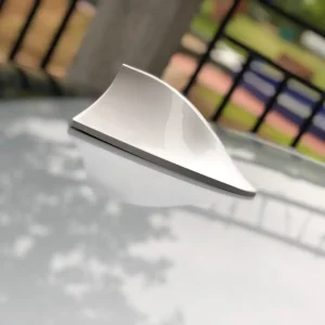 Antena auto activa AM - FM tip "SHARK TAIL" culoare SILVER