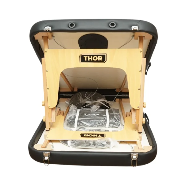 Masa de masaj pliabila, 2 zone, cadru lemn, spuma 5cm, inaltime 55-76cm, piele ecologica, dimensiuni 60x213cm, culoare Neagra