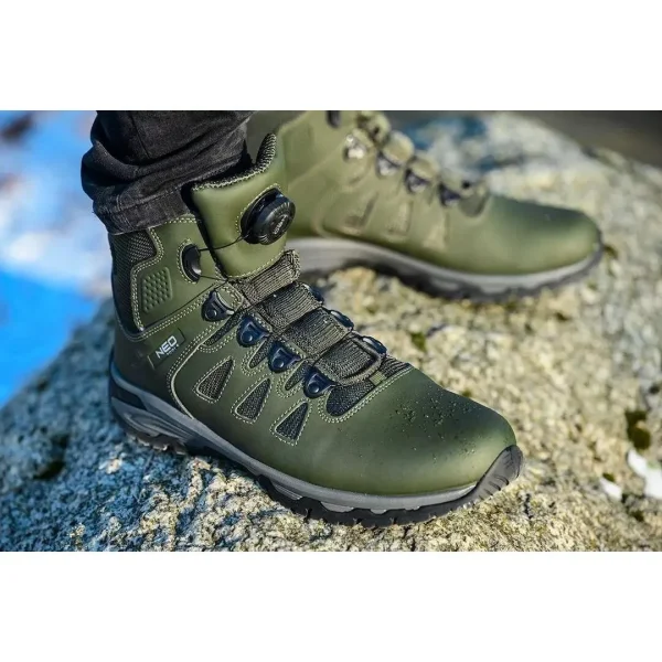 Bocanci de lucru, O2, SR, FO, sireturi cu buton de blocare, piele nabuc, marimea 42, NEO