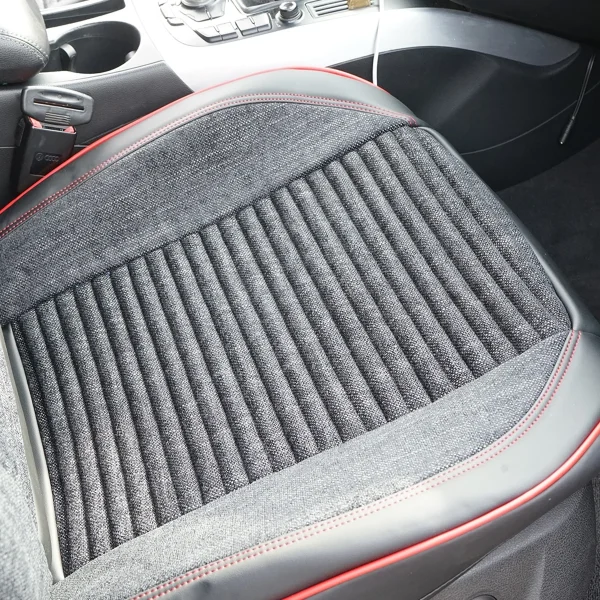 Set huse scaune auto Premium, model BLAZE Torque, design Sportiv, universale, ergonomice, Piele Ecologica cu insertii textile, culoare Negru/Rosu