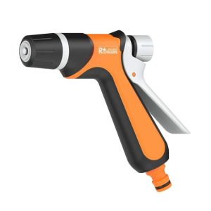 Pistol stropit gradina