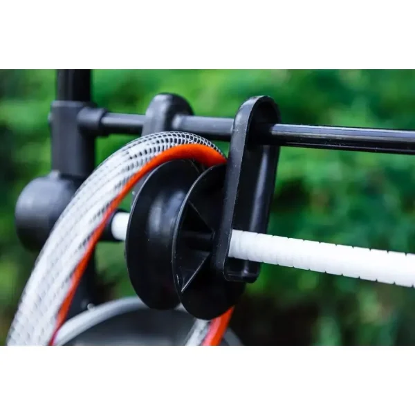 Carucior furtun gradina cu ghidaj, metalic, compatibil cu 1/2" 60 m sau 3/4" 20 m, infasurare ordonata si transport usor in curte, NEO