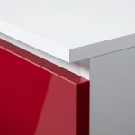 Birou calculator, placa laminata, 3 sertare, 5 rafturi, alb si rosu lucios, 124x52x74 cm