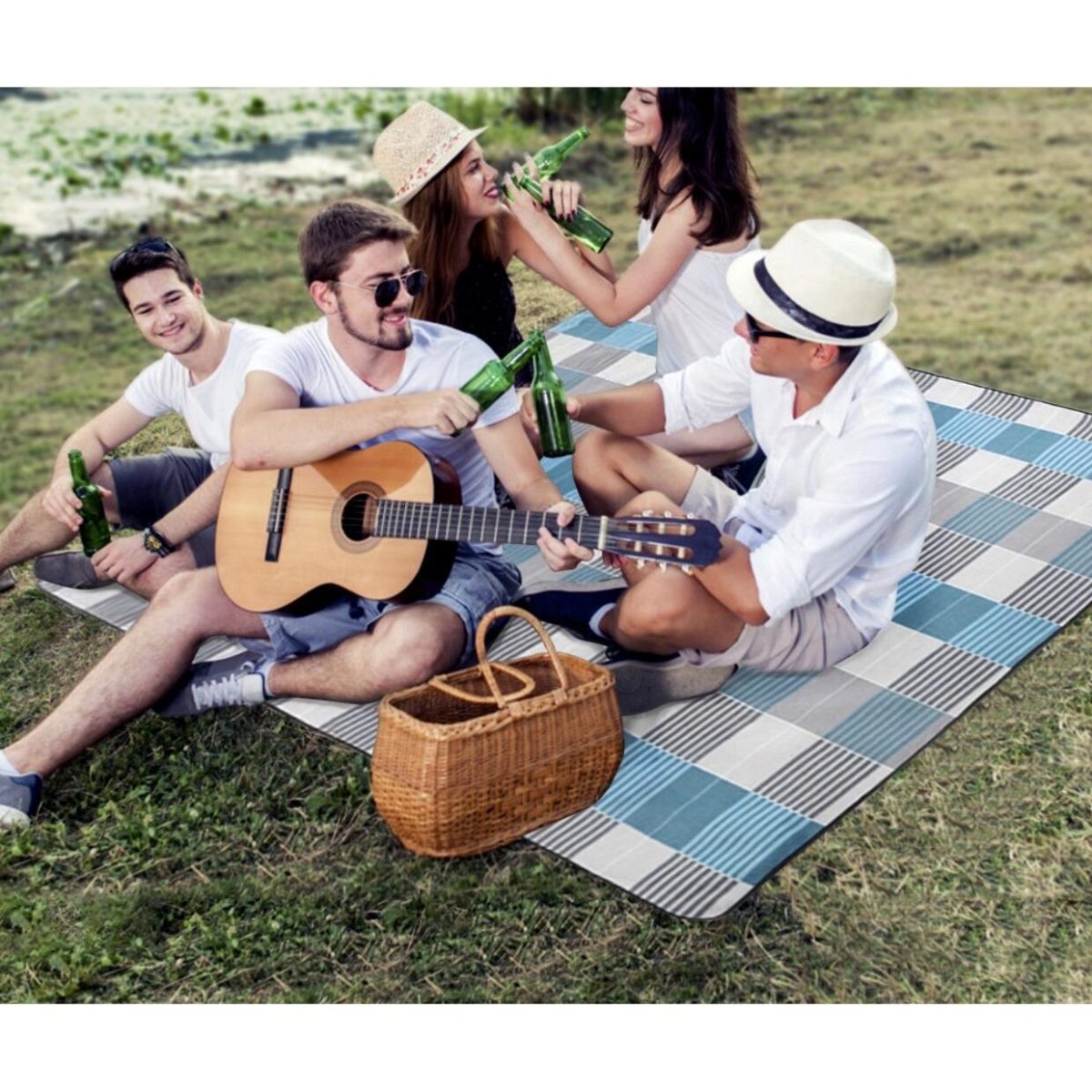 Patura Plaja/Picnic, Impermeabila, Multicolora, 2X2 M, Trizand