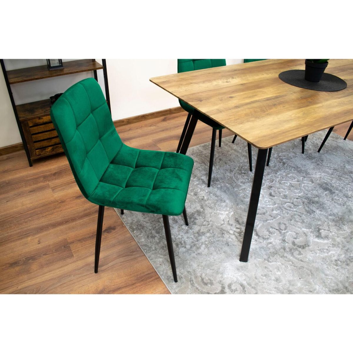 Scaun Bucatarie/Living, Artool, Kara, Catifea, Metal, Verde Si Negru, 44.5X50.5X87 Cm