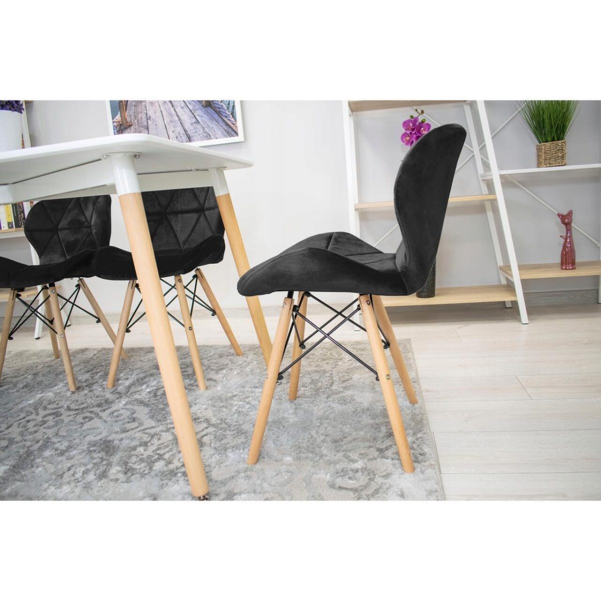 Set 4 Scaune Stil Scandinav, Artool, Lago, Catifea, Lemn, Negru, 48X43X74 Cm