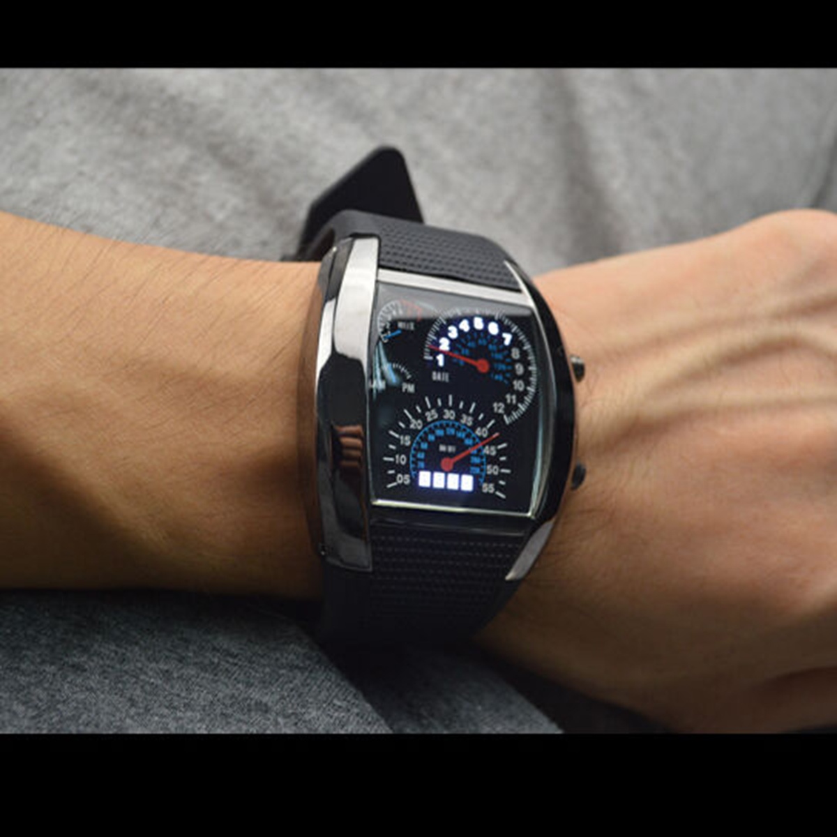 ZG5_zg5_14-3.jpg Ceas barbatesc LED, model Formula 1 - imagine 3