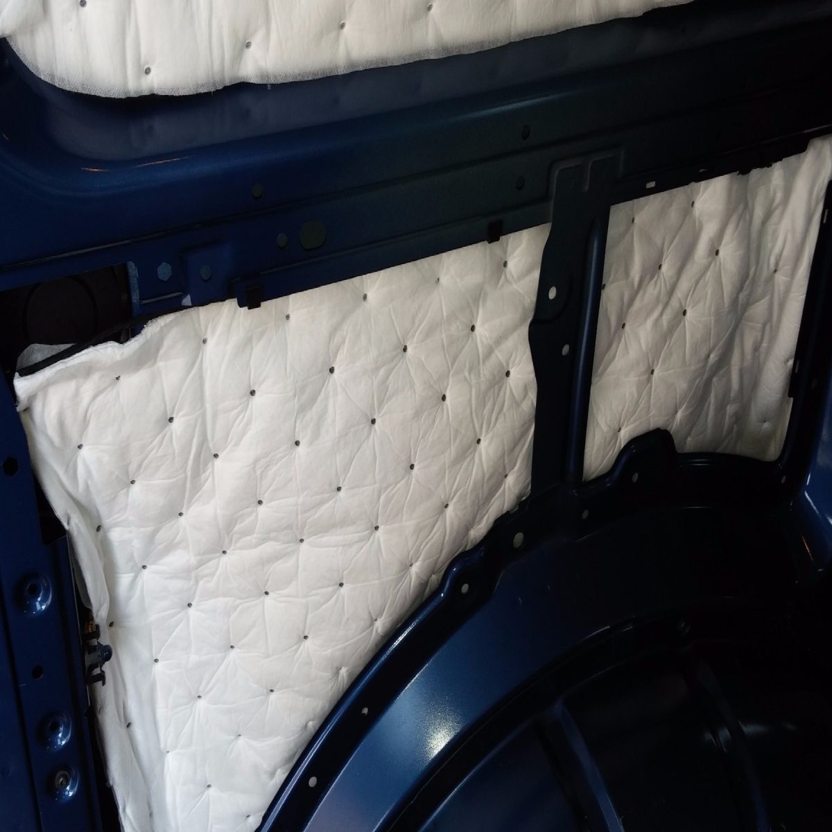 Material Insonorizant Auto Gofrat Autoadeziv, 50 X 80 Cm, Culoare Alba